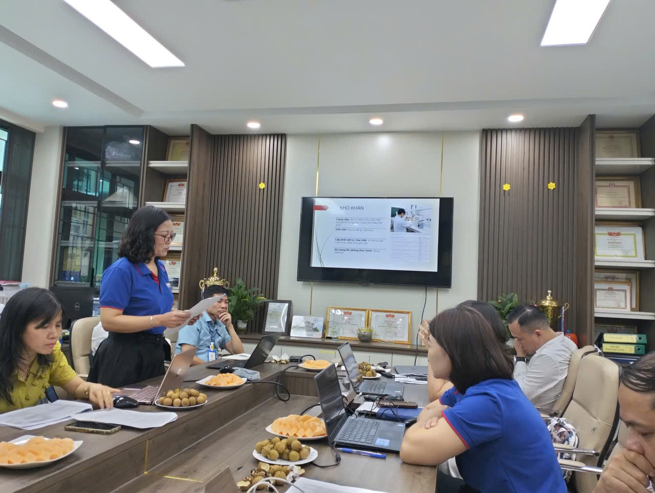Hội nghị Viên chức, người lao động, tổng kết năm học 2024-2025 và triển khai nhiệm vụ năm học 2025-2026 Khoa Công nghệ Hóa