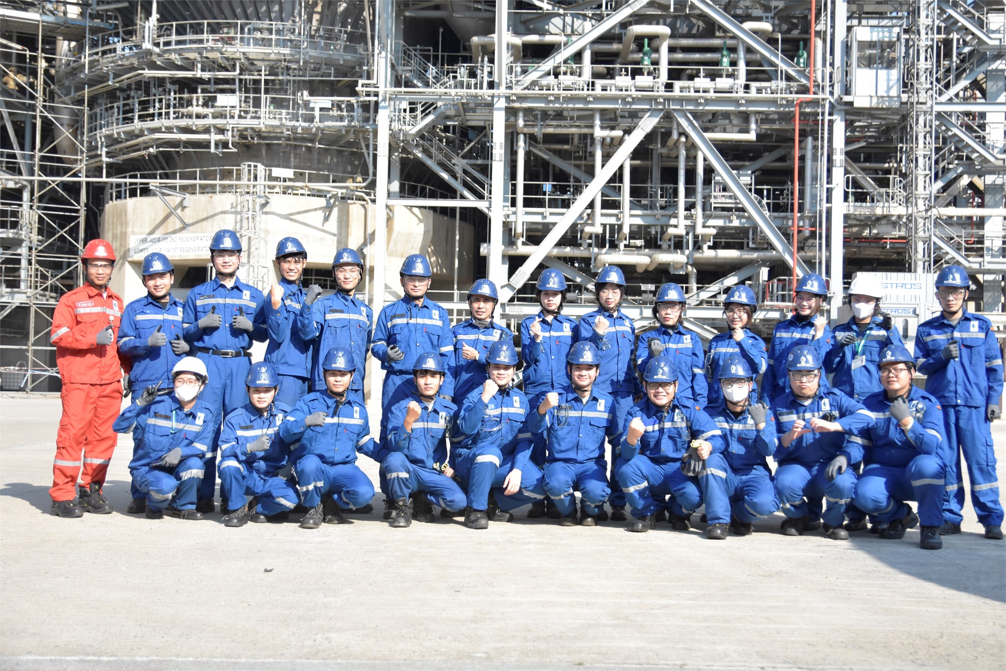 SINH VIÊN KỸ THUẬT HÓA DẦU THỰC TẬP, TRẢI NGHIỆM TẠI DOANH NGHIỆP ĐẦU KHÍ