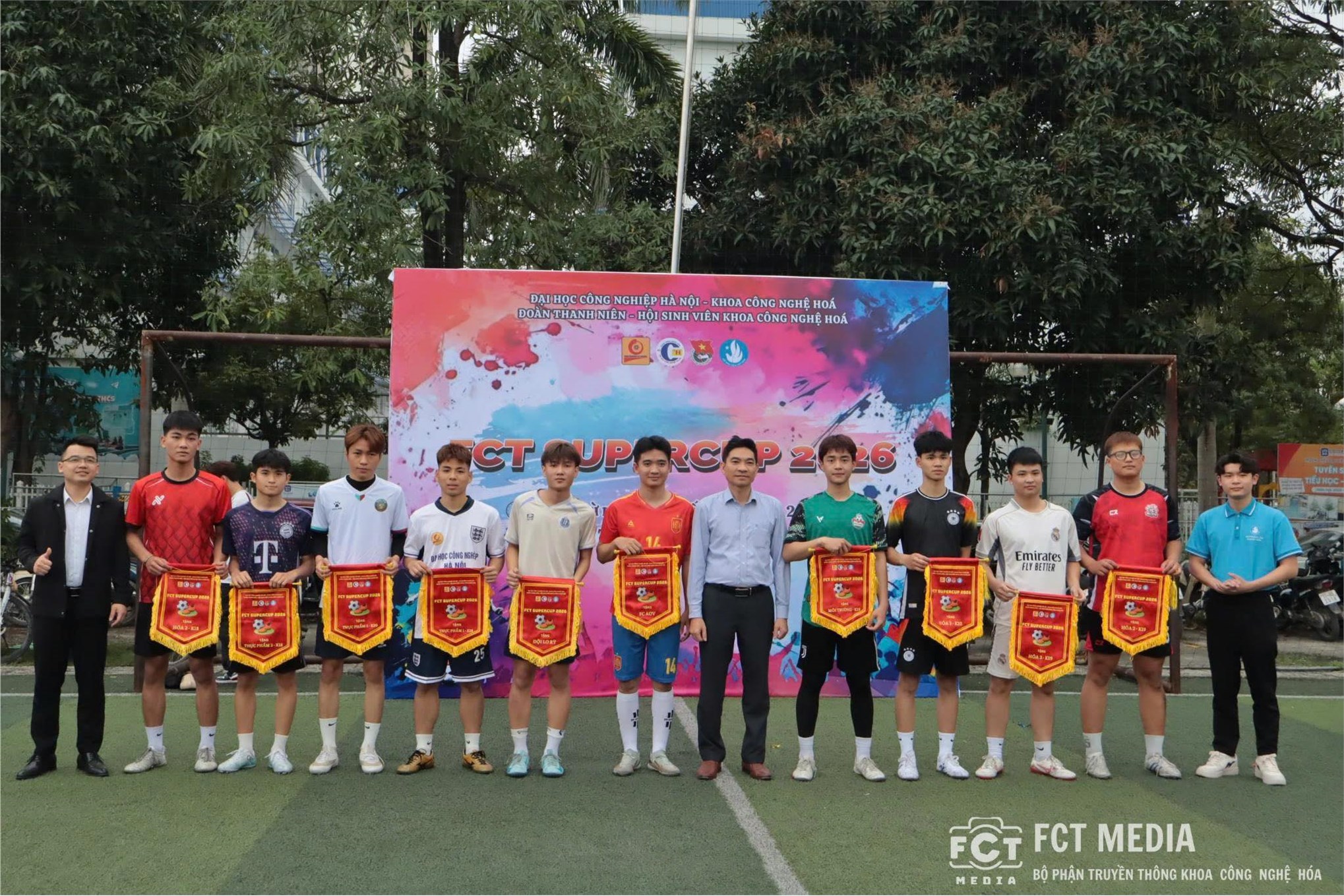 GIẢI BÓNG ĐÁ NAM SINH VIÊN KHOA CÔNG NGHỆ HÓA