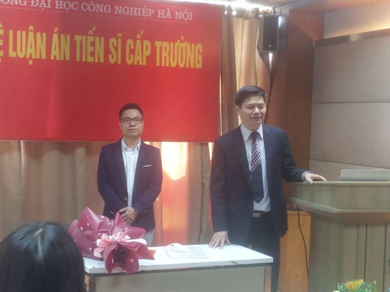 Tổ chức bảo vệ luận án tiến sĩ cấp Trường cho nghiên cứu sinh Nguyễn Văn Thắng