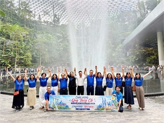 Giảng viên Khoa Công nghệ Hóa lan tỏa tinh thần đoàn kết trong chuyến tham quan, nghỉ mát hè Singapore – Malaysia