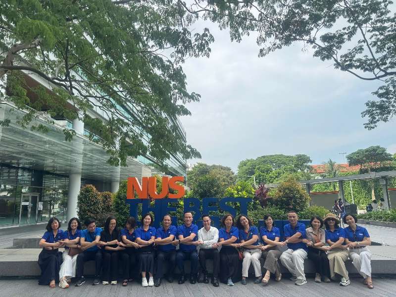 Đoàn giảng viên Khoa Công nghệ Hóa tham quan, học tập và trải nghiệm tại Trường Đại học Quốc gia Singapore